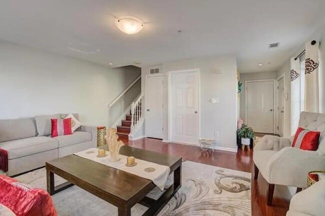 Photo - 7 Soho Dr Unit 114