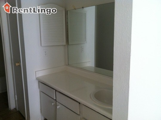 Photo - 2530 Yorktown St