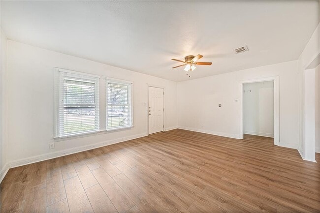 Photo - 2802 Dancy St