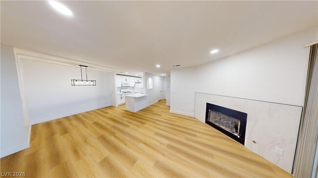 Photo - 2200 S Fort Apache Rd Unidad 2047