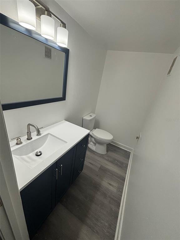 Photo - 5930 Village Cir N