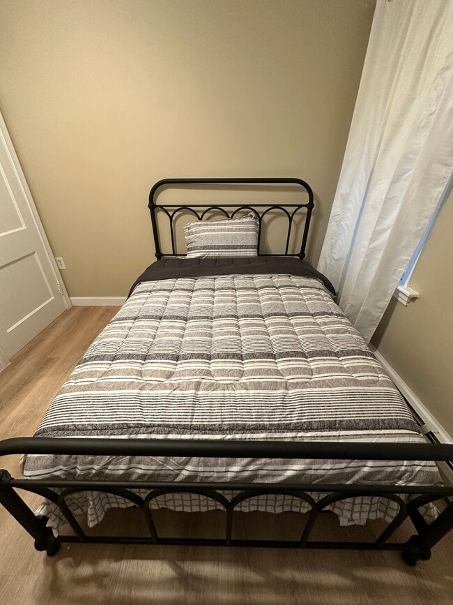 Photo - 21 Radcliffe Ave Unit 21