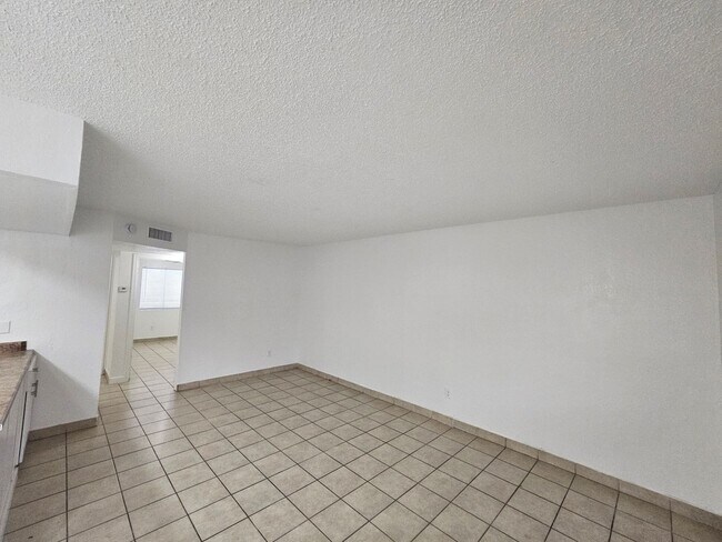 Photo - 325 E Purdue Ave Unit 02