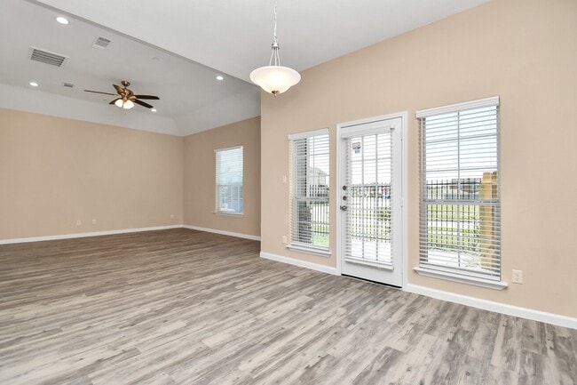 Photo - 2318 Bermuda Palms Dr