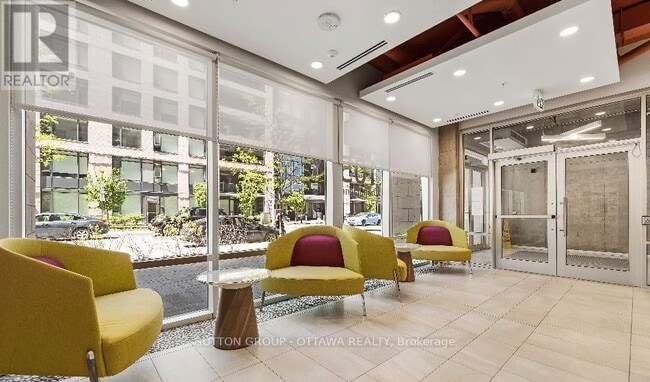 Photo - 105 Champagne Ave S Unit 2208