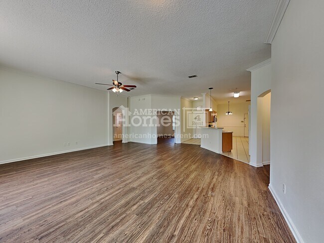 Photo - 224 N Lake Cunningham Ave