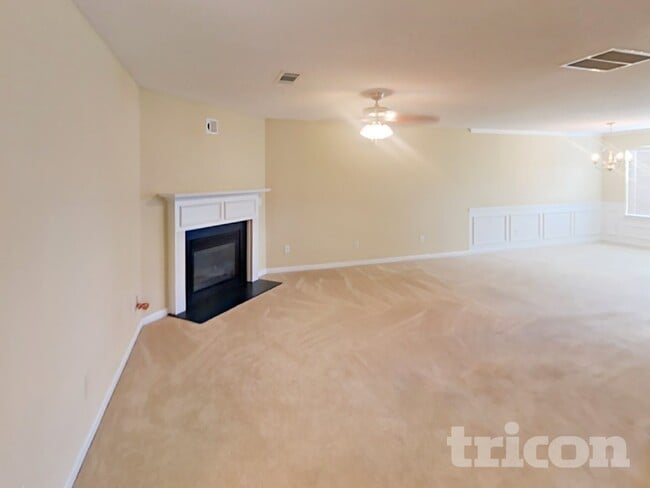 Photo - 5853 Sepulveda Ln