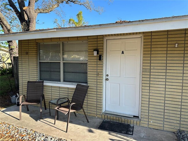 Building Photo - 918 E 121st Ave