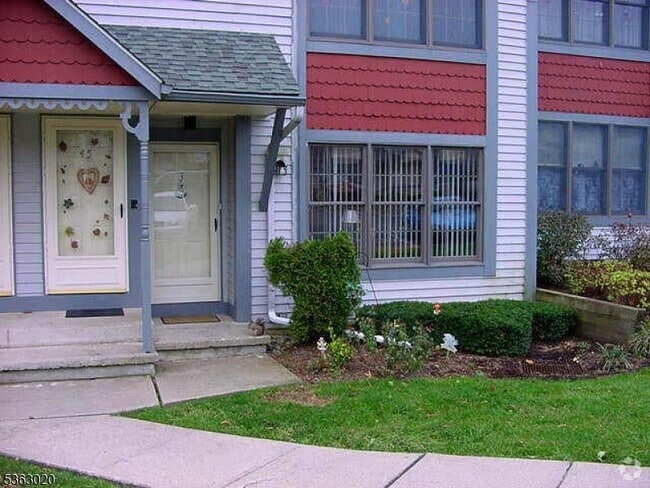 Building Photo - 3 Burlington Ct Rental