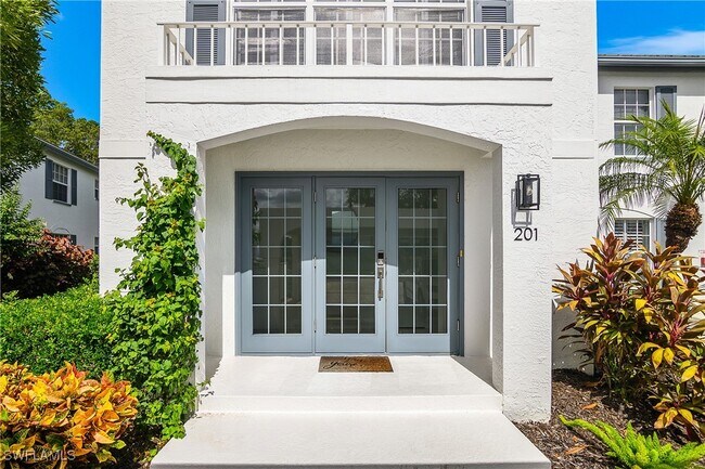 Building Photo - 853 Tanbark Dr Unit 201