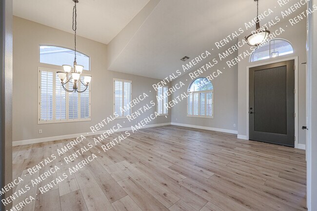 Photo - 6806 W Skylark Dr