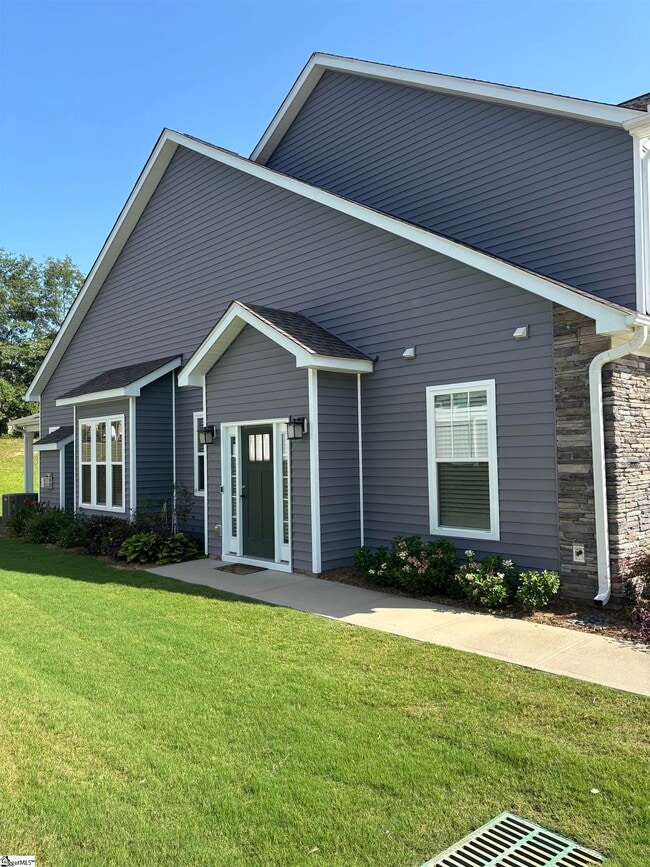 Photo - 109 Creekhaven Ln