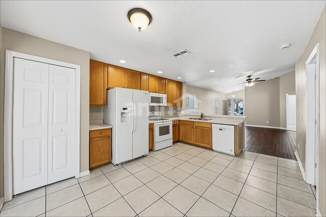 Photo - 7742 Citrus Blossom Dr