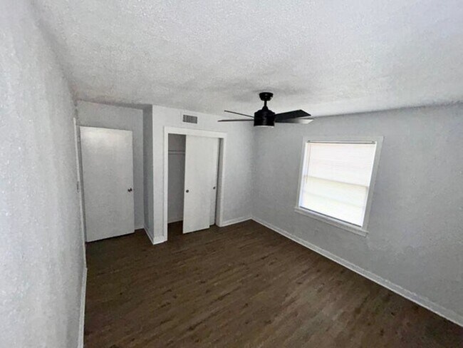 Photo - Quaint 4 bed 2 bath home