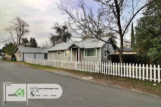 Building Photo - 420 Beagle Ln