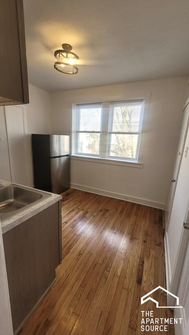 Photo - 1107 N Avers Ave Unit 3