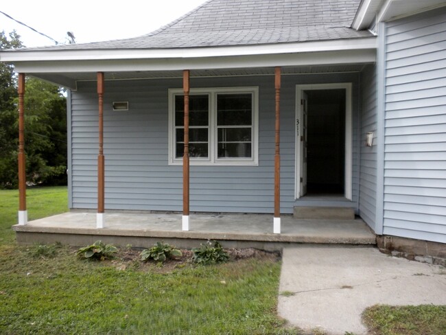 front porch - 311 E College St House