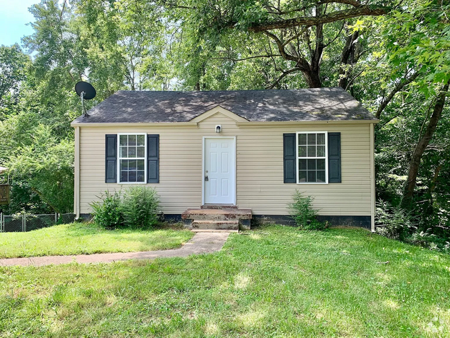 Building Photo - Cozy 2-Bedroom Home with Spacious Yard?Pet...