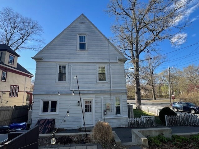 Building Photo - 208 Brush Hill Rd