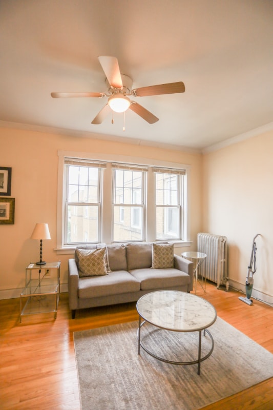 Photo - 2451 W Gunnison St Unit 3