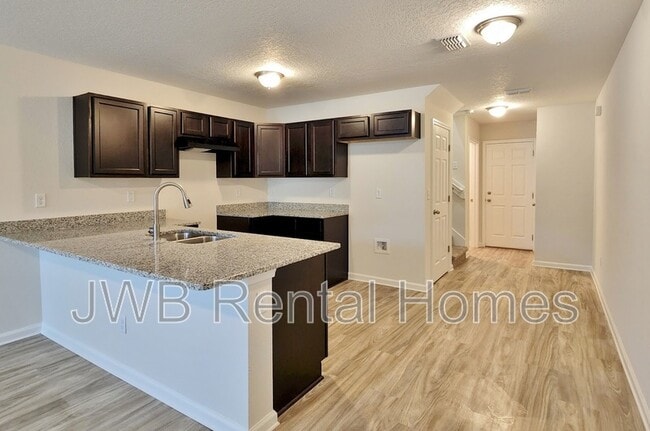 Photo - 8492 McGirts Village Ln