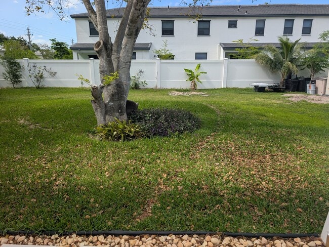 Photo - 3051 SW 50th St