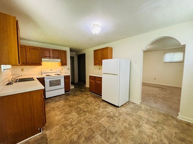 Photo - 3 Bedroom 1 Bath Duplex