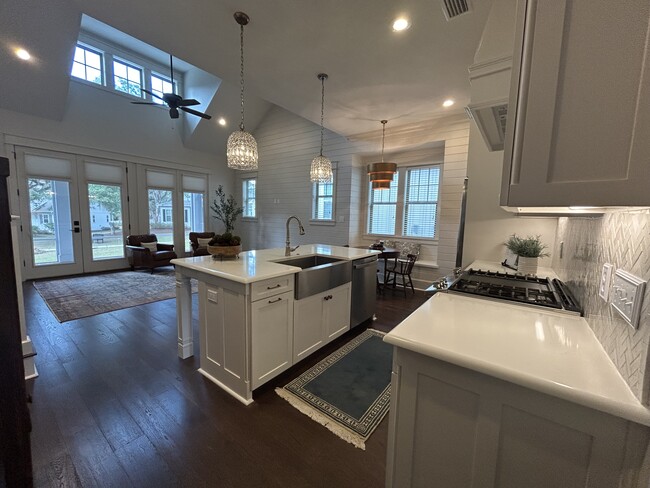 Building Photo - 308 Dahlonega Dr Unit 21 Camellia Oaks