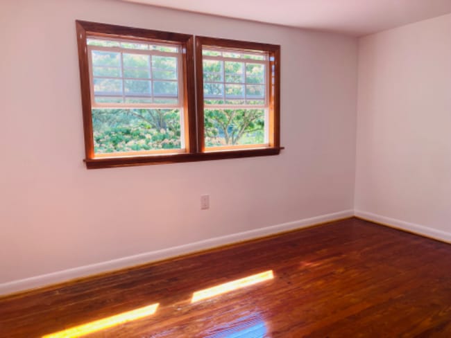 Photo - 17800 Clarke Rd