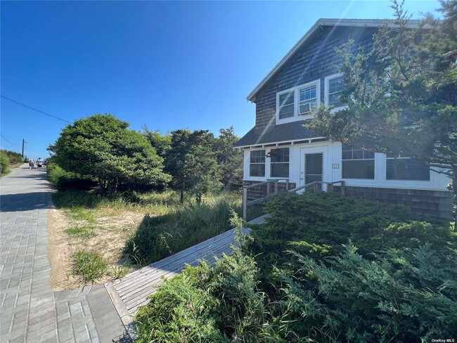 51 Beachwold Ave
