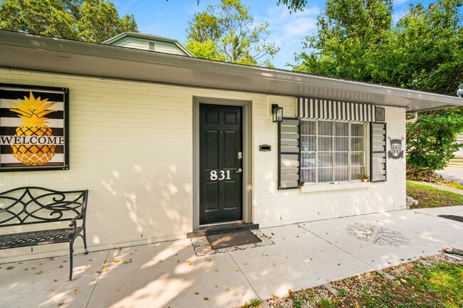 Charming One Bed One Bath In the Garden Di... - Charming One Bed One Bath In the Garden Di... House
