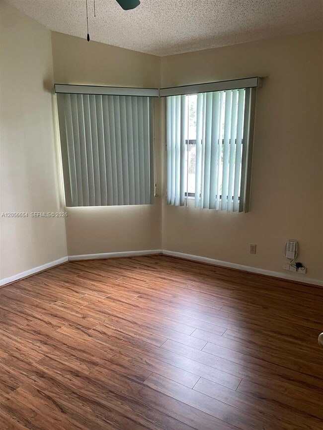 Photo - 308 Bishop Rd