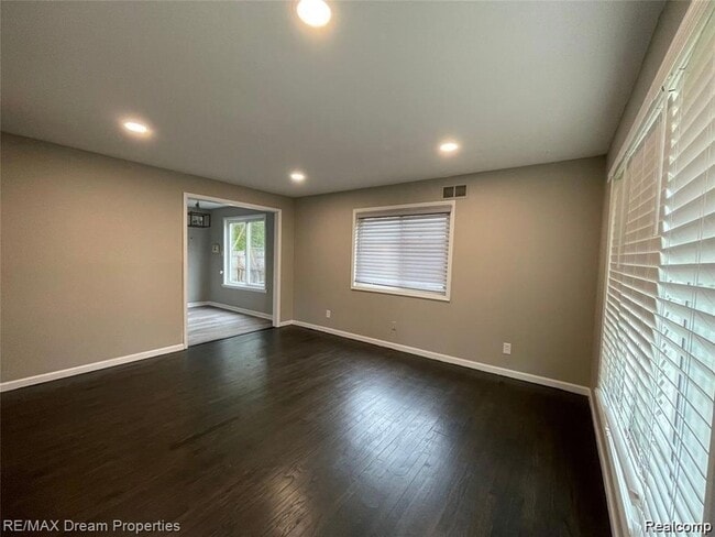 Photo - 3424 Toepfer Rd