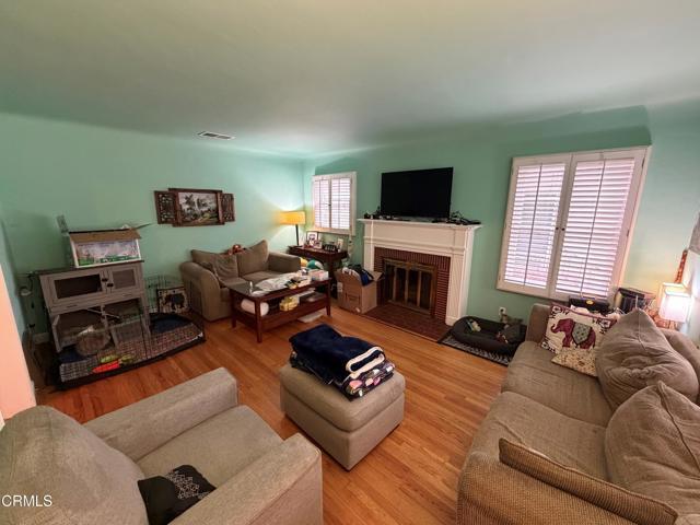 Photo - 4943 Collis Ave