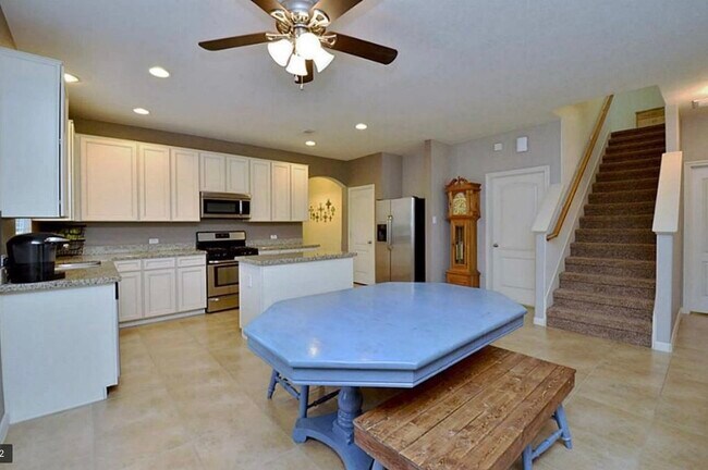 Photo - 967 Doire Dr