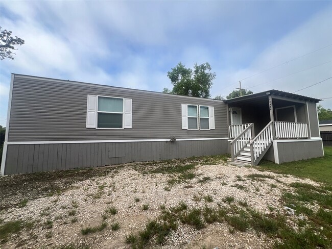 Building Photo - 20498 Trinity Way
