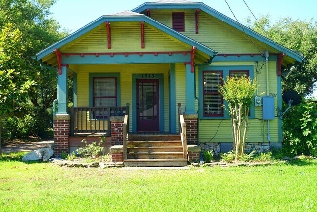 Building Photo - 1513 W Main St Rental