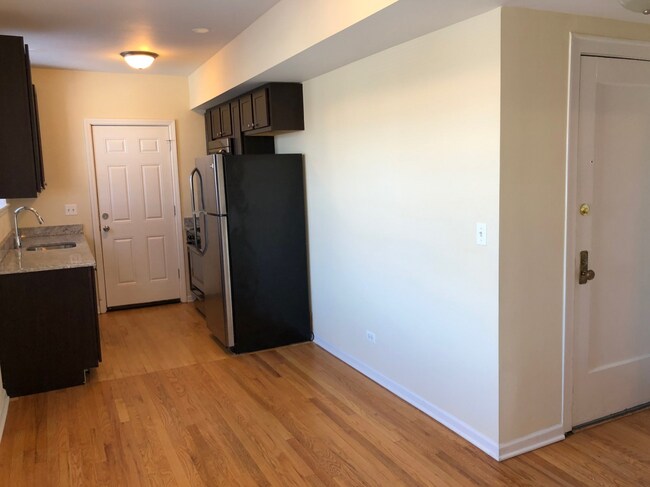 Photo - 2807 W Lawrence Ave Unit B3E