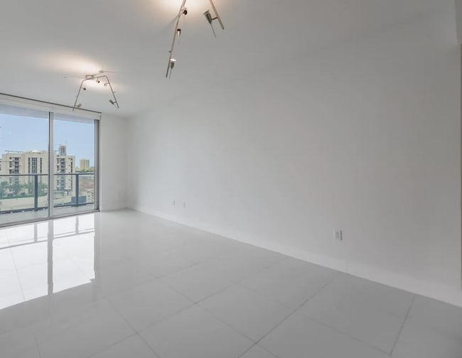 Photo - 1010 SW 2nd Ave Unit 1410