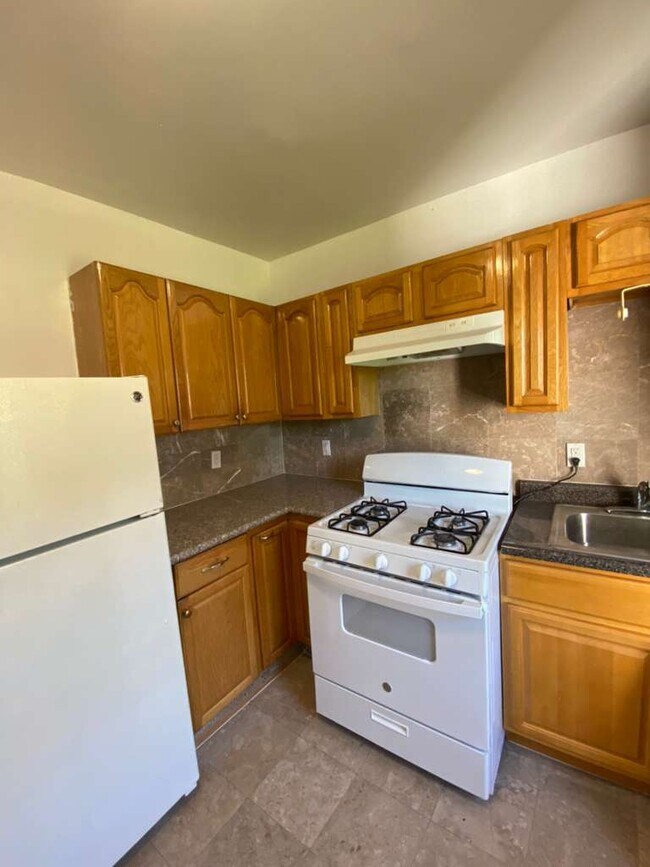 Photo - 126 Oliver Ave Unit 2