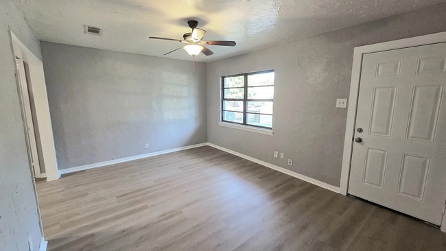 Photo - 2819 Anzio Dr