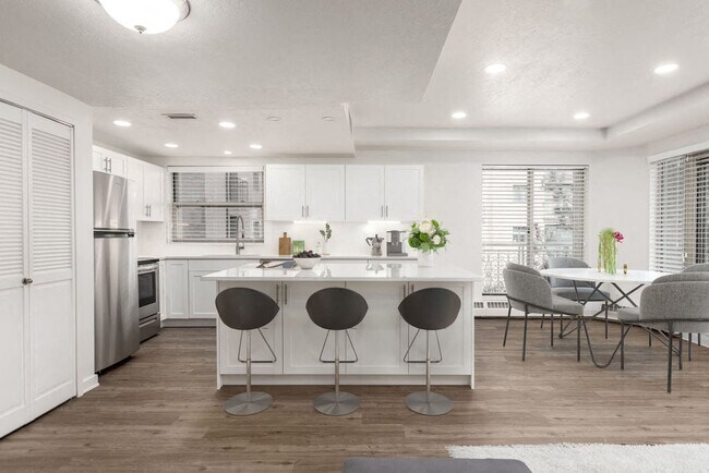 Eagle Gate Apartments