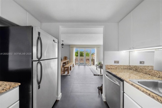 227 Michigan Ave Unit 304