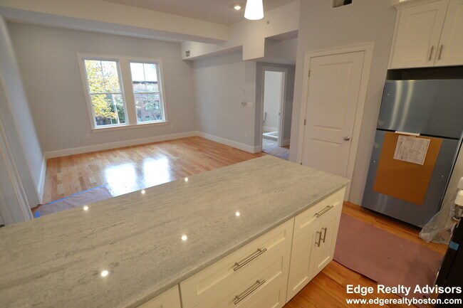 Photo - 2 Murdock St