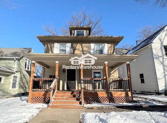 Building Photo - 1123 24th St