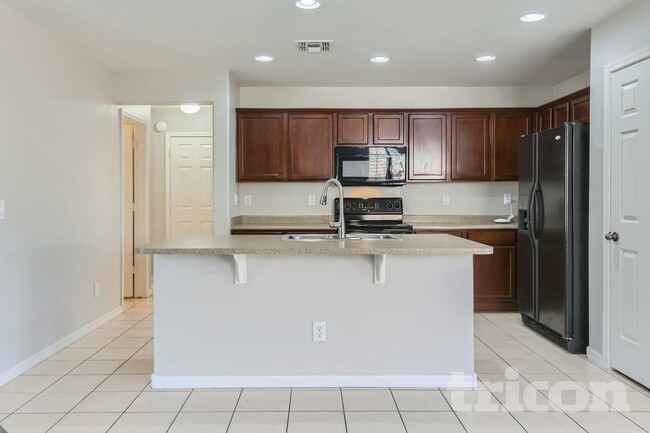 Photo - 886 W Desert Hills Dr