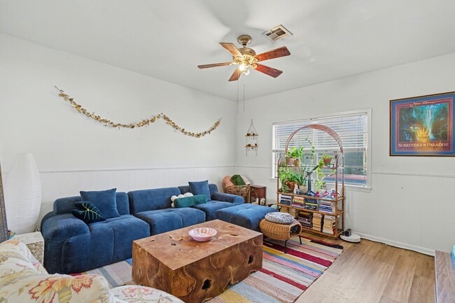 Photo - 2804 Arlington St