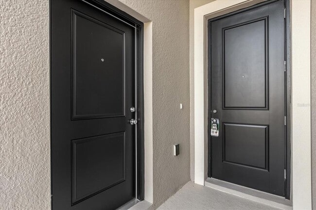 Photo - 4385 Pebbles Throw Dr