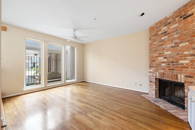 Photo - 5850 Valley Forge Dr Unit 144