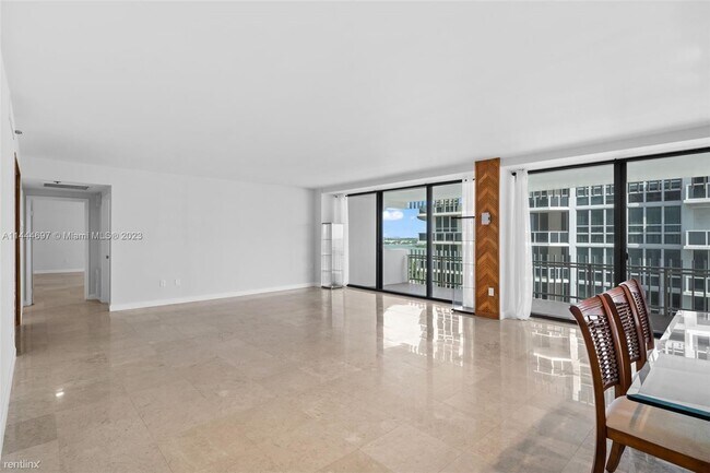 Photo - 2 br, 2.5 bath Condo - 10205 Collins Ave A... Unidad Apt 1406